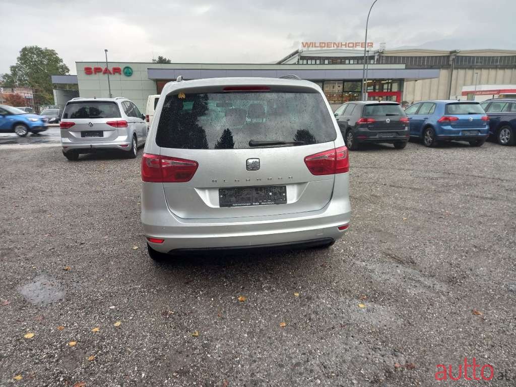2012' SEAT Alhambra photo #4