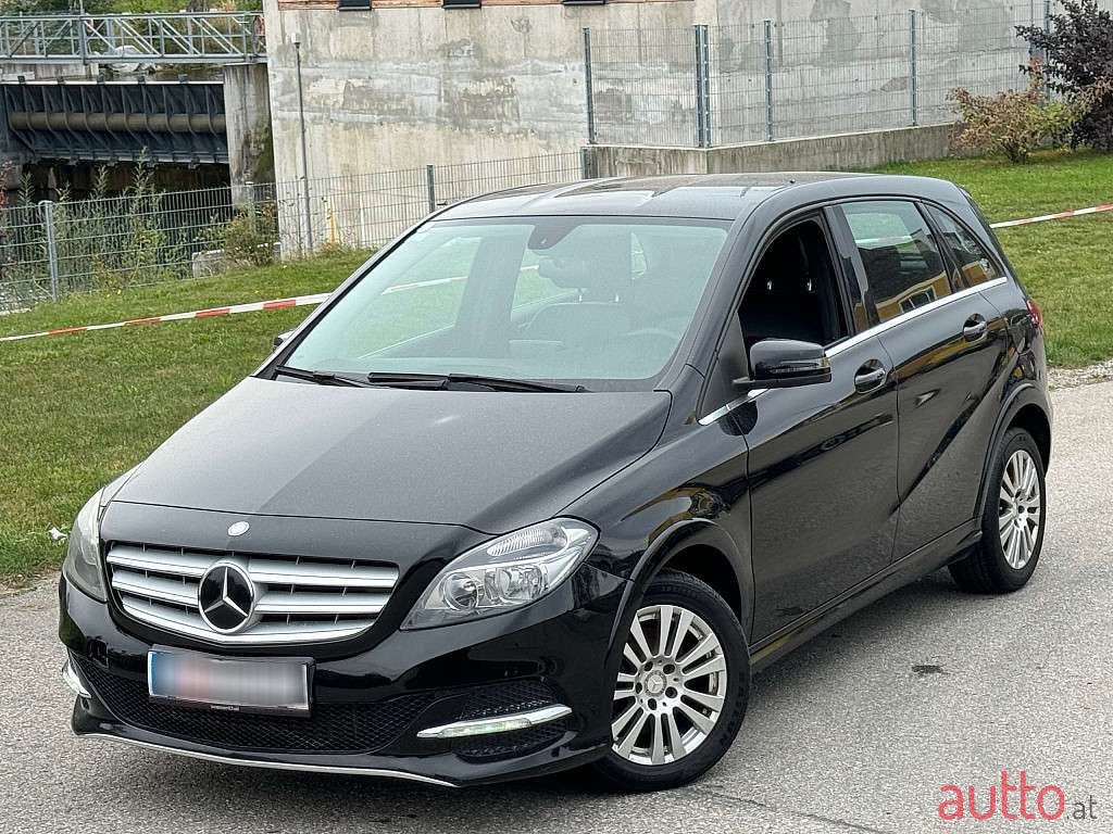 2015' Mercedes-Benz B-Klasse photo #1