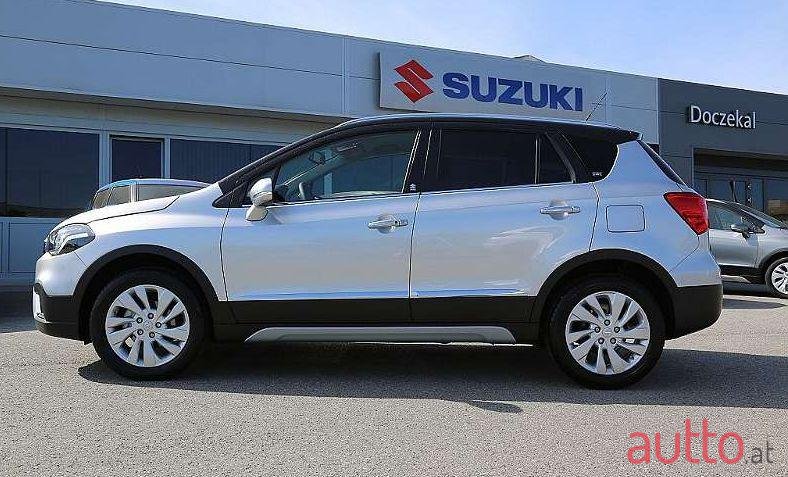 2020' Suzuki SX4 photo #1