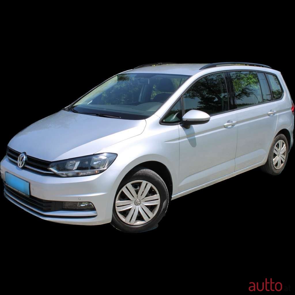 2018' Volkswagen Touran photo #2