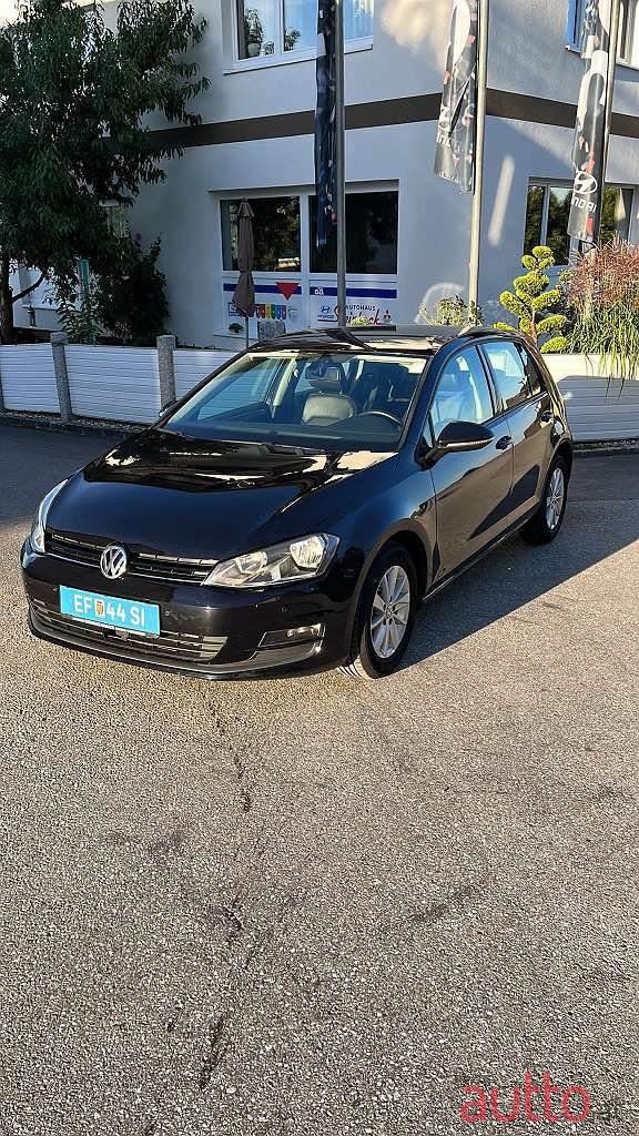 2015' Volkswagen Golf photo #1