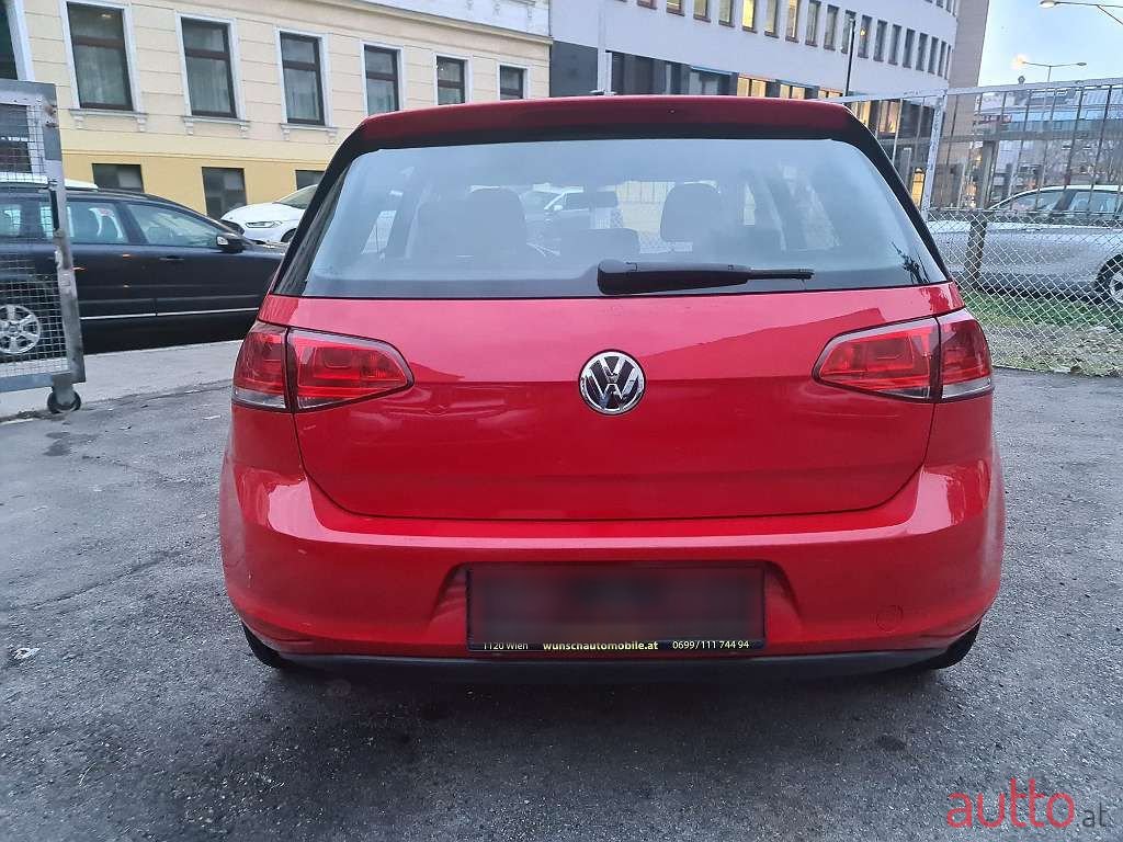 2014' Volkswagen Golf photo #6