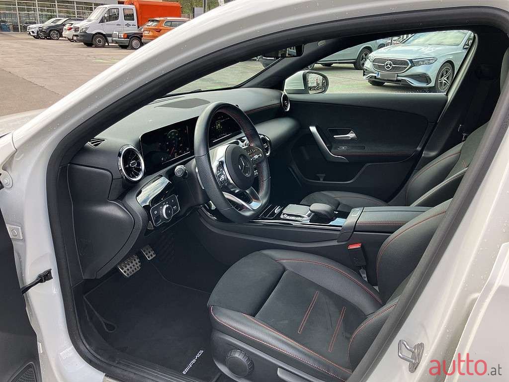 2021' Mercedes-Benz A-Klasse photo #4