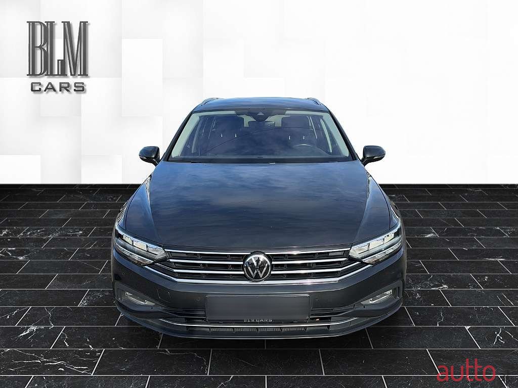 2020' Volkswagen Passat photo #3