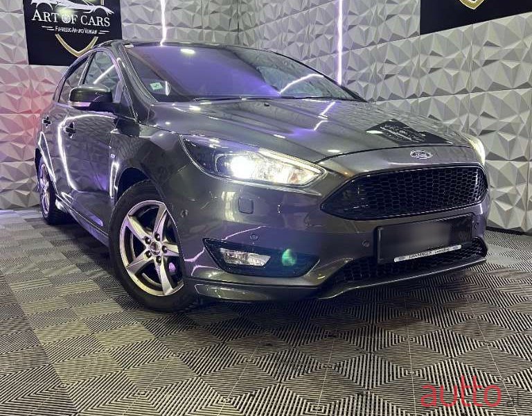 2017' Ford Focus photo #2