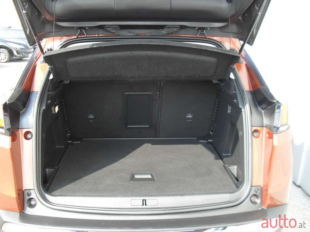 2019' Peugeot 3008 photo #6