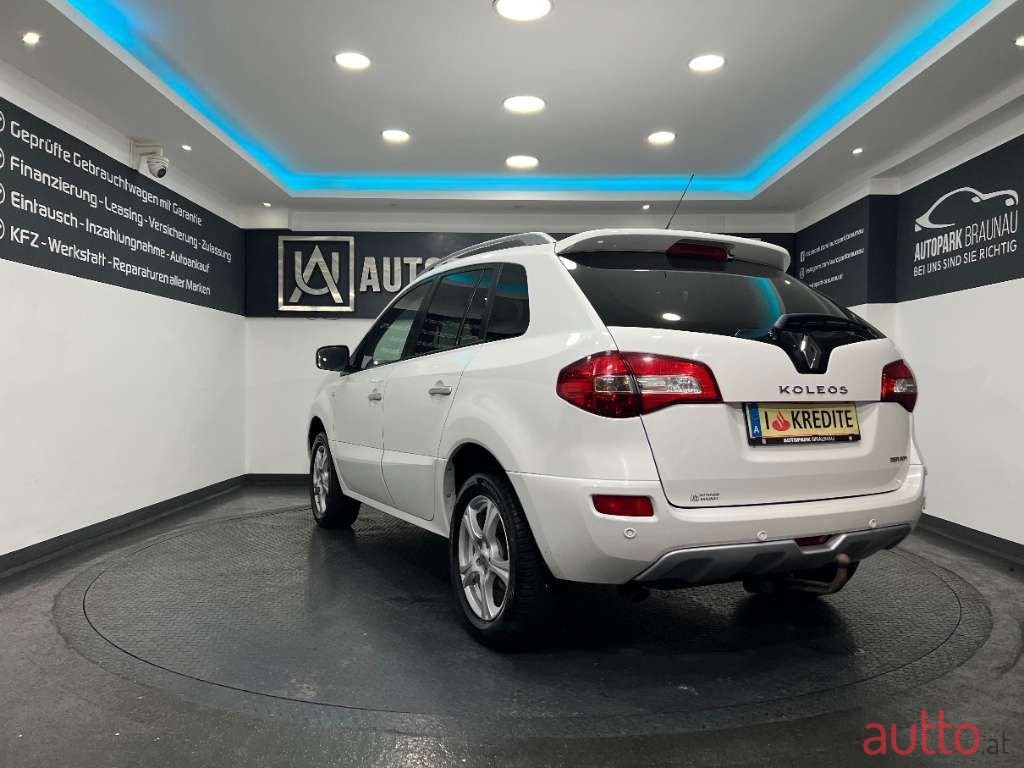 2011' Renault Koleos photo #4
