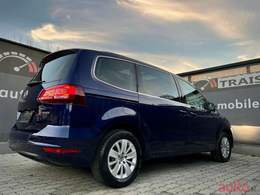 2018' Volkswagen Sharan photo #6