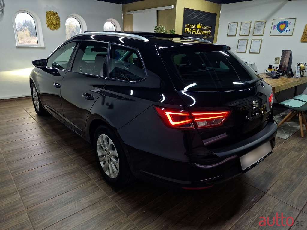 2015' SEAT Leon photo #3