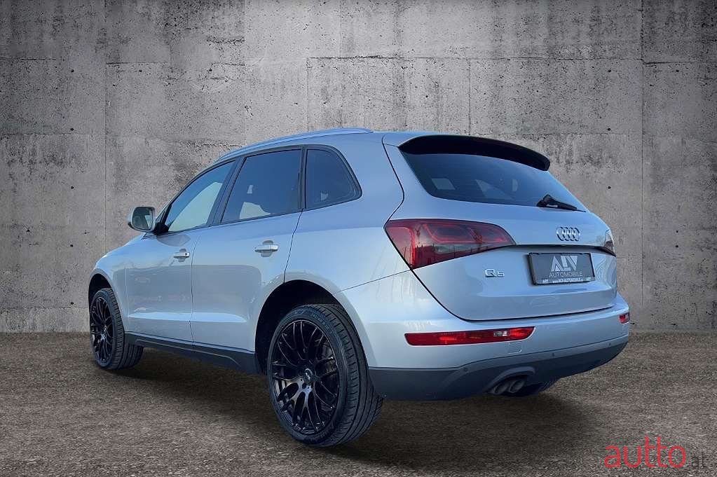 2010' Audi Q5 photo #3