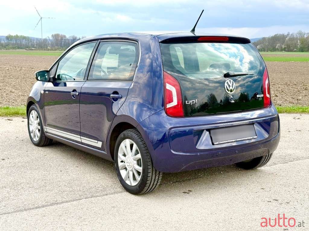 2015' Volkswagen Up! photo #5