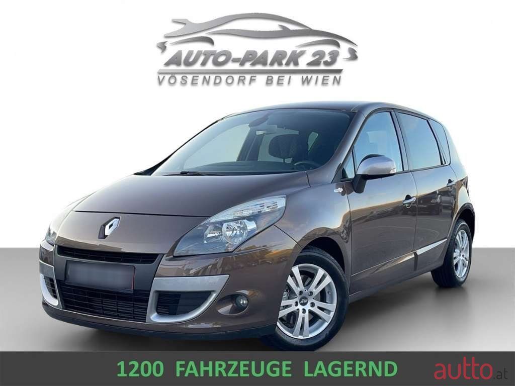 2010' Renault Scenic photo #1