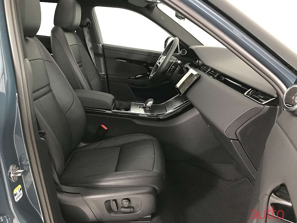 2023' Land Rover Range Rover Evoque photo #3