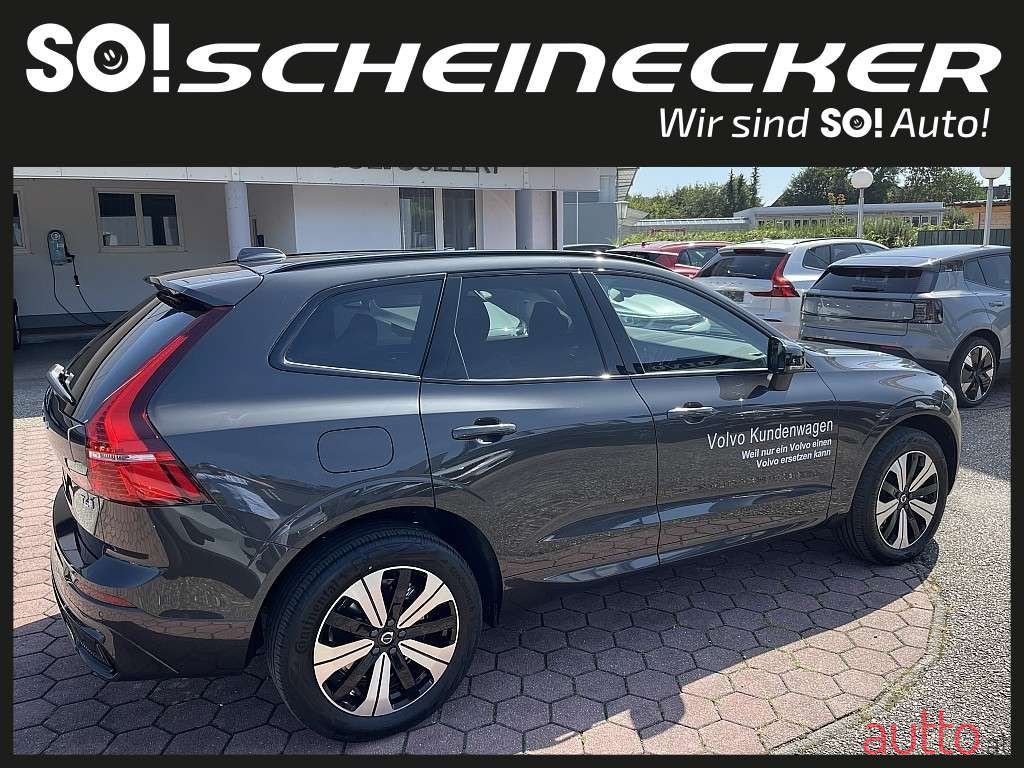 2024' Volvo XC60 photo #2