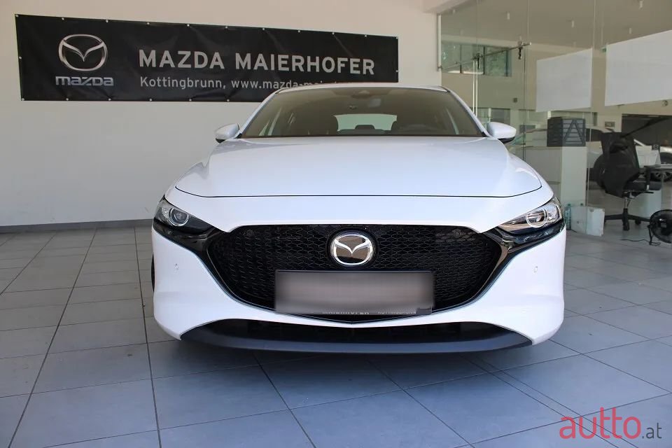 2021' Mazda Mazda3 photo #2