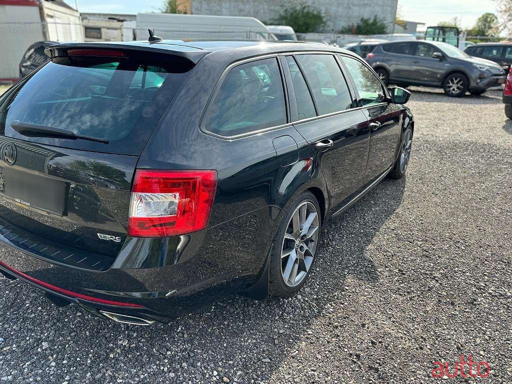 2014' Skoda Octavia photo #5