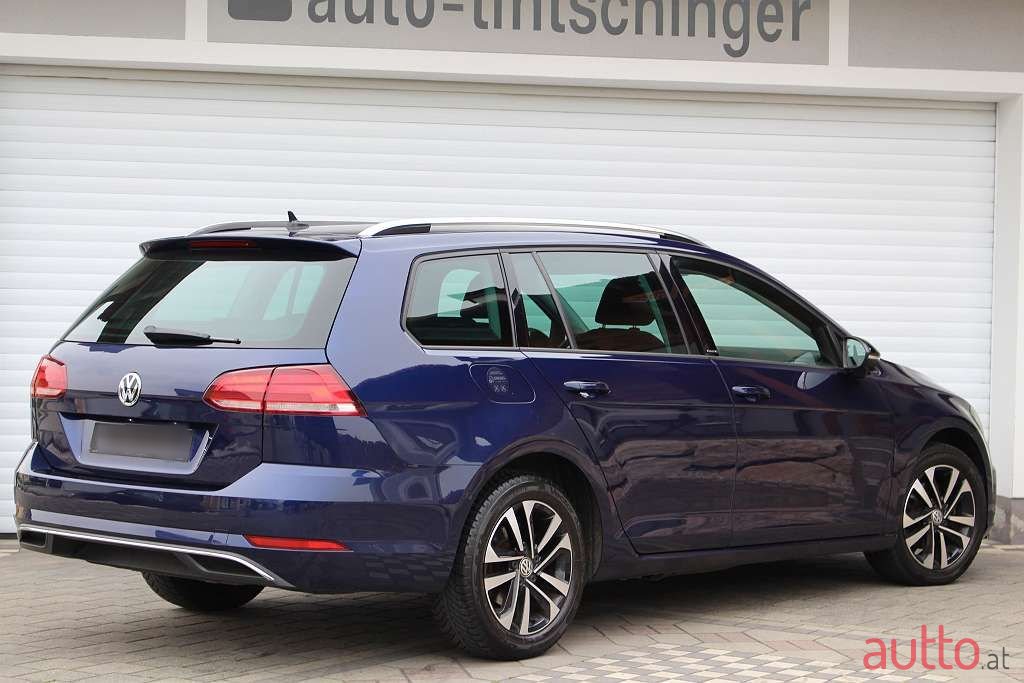 2020' Volkswagen Golf photo #6