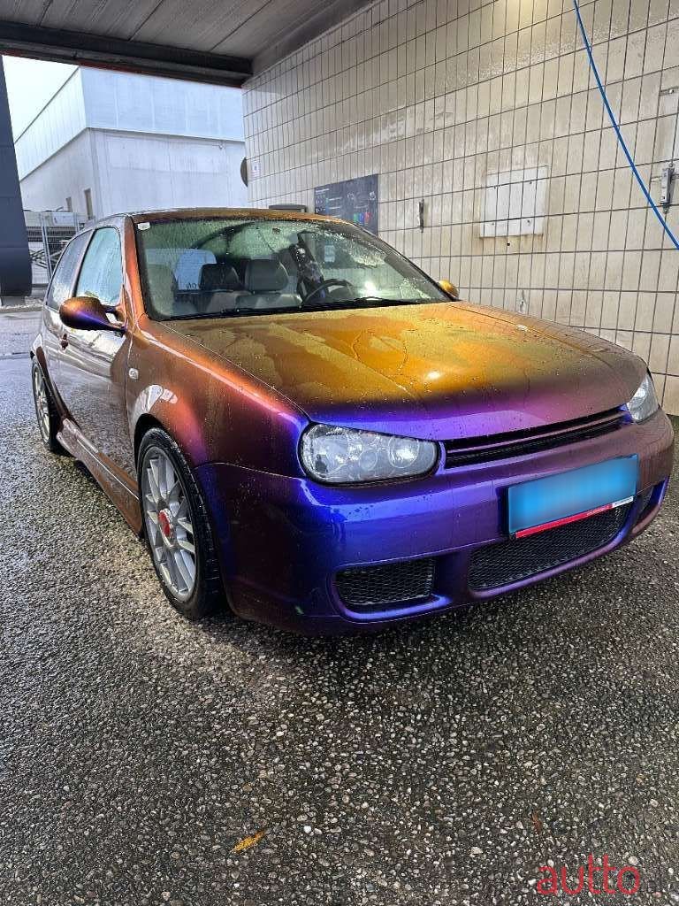 2001' Volkswagen Golf photo #6