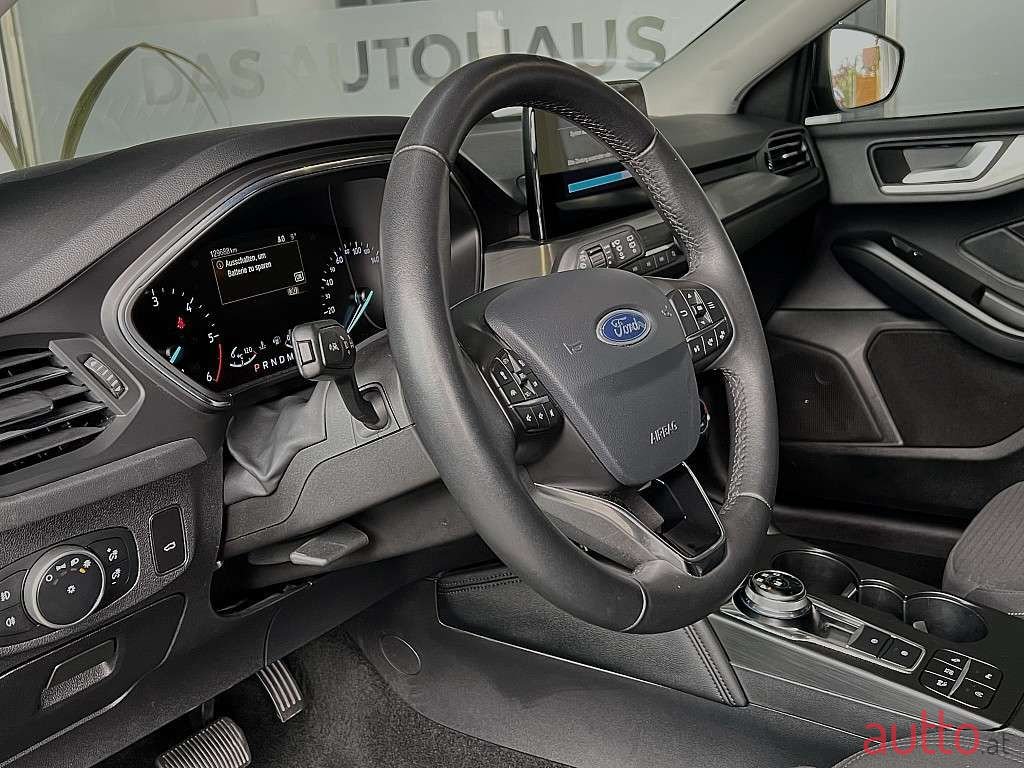 2019' Ford Focus photo #6