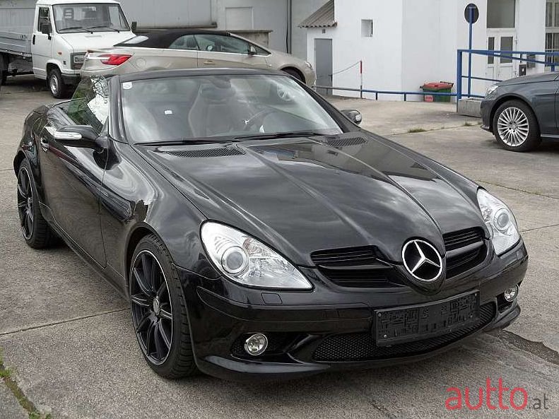 2004' Mercedes-Benz Slk-Klasse photo #2