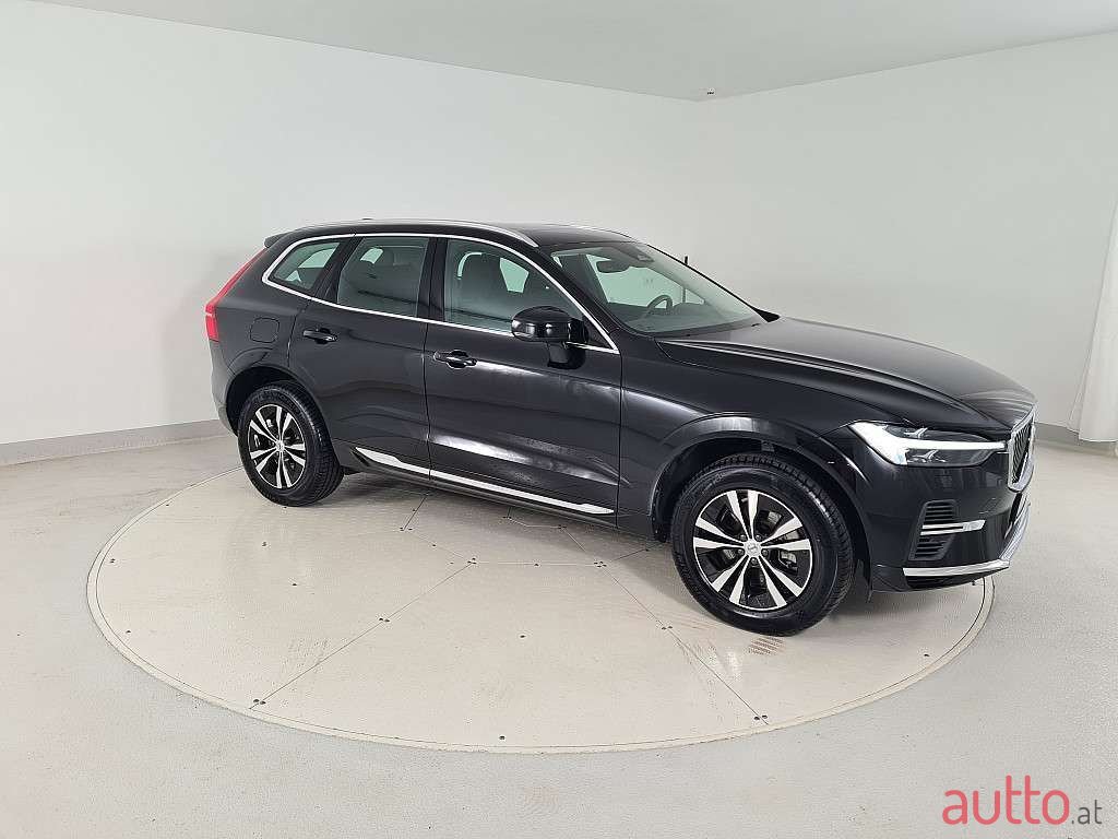2021' Volvo XC60 photo #3