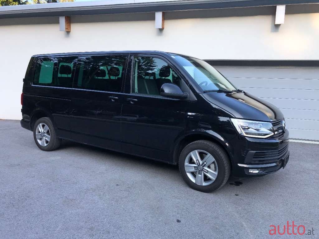 2016' Volkswagen Caravelle photo #1
