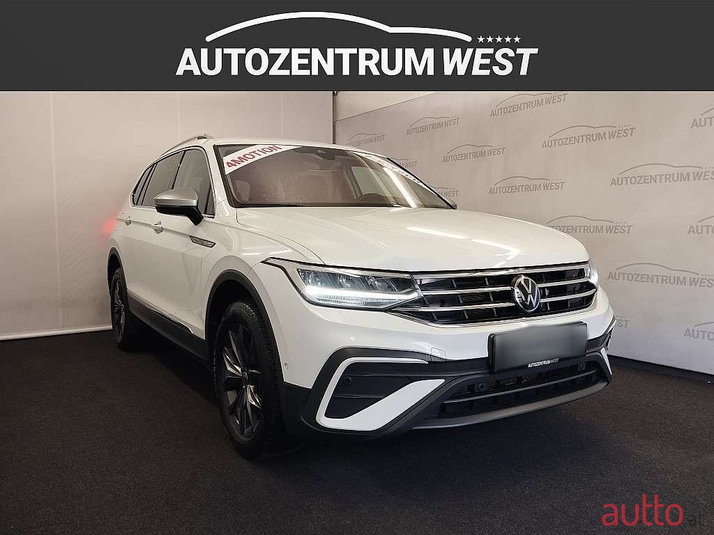 2023' Volkswagen Tiguan photo #3