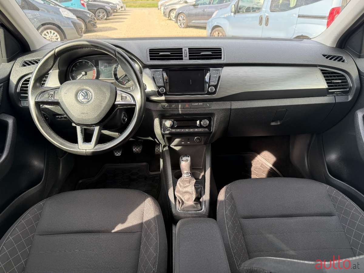 2015' Skoda Fabia photo #6