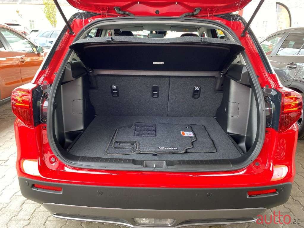 2021' Suzuki Vitara photo #5