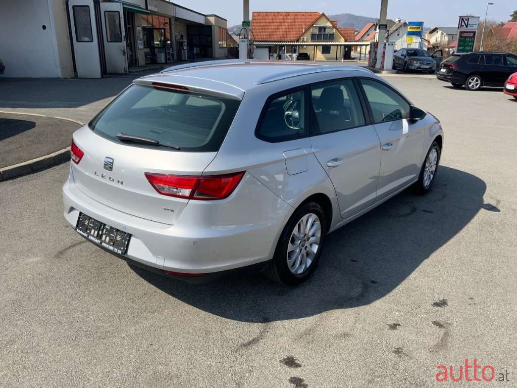 2014' SEAT Leon photo #5