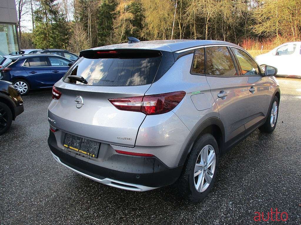 2020' Opel Grandland X photo #4