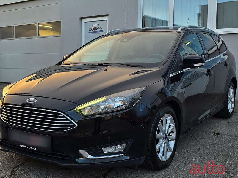 2017' Ford Focus photo #3