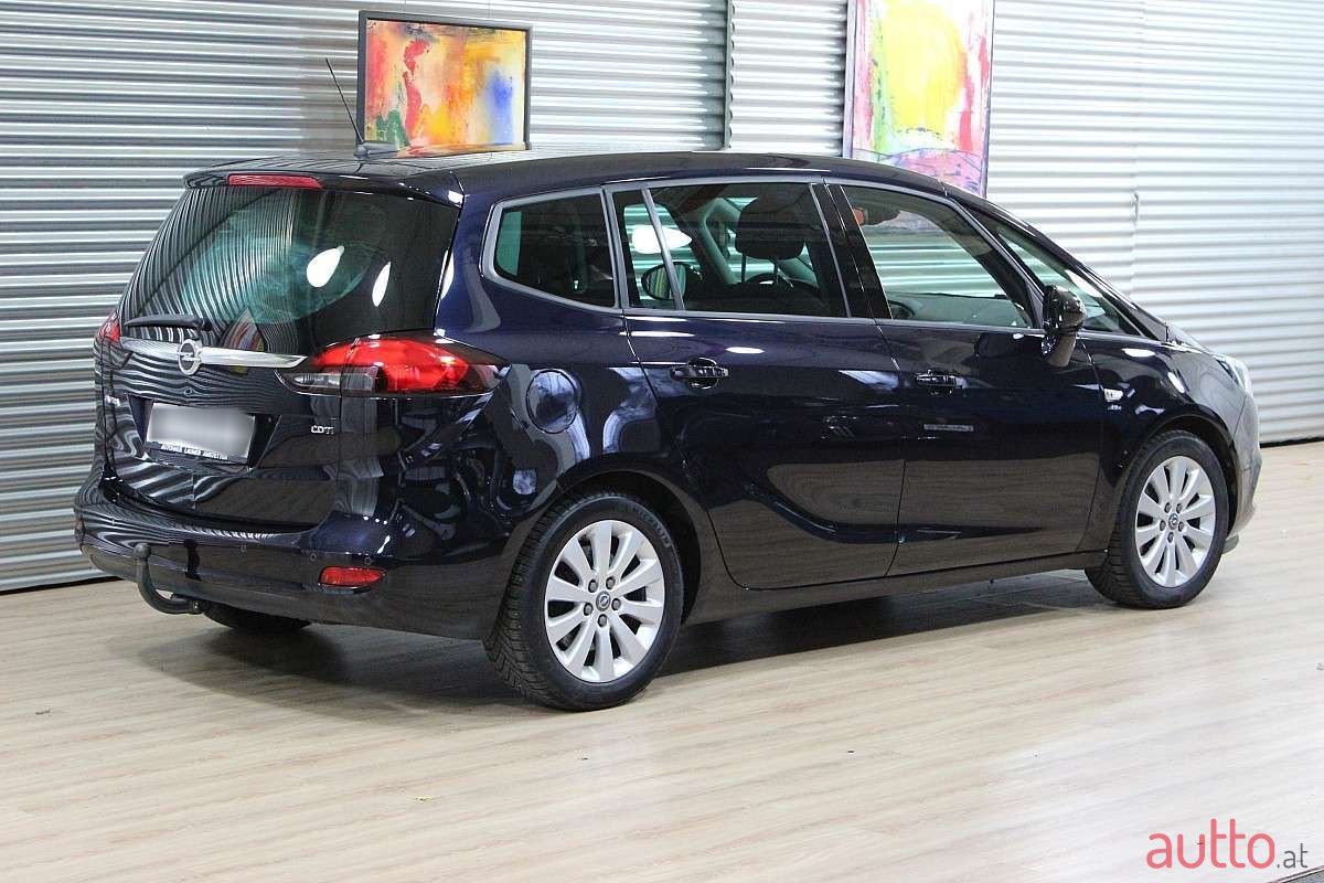 2018' Opel Zafira photo #6