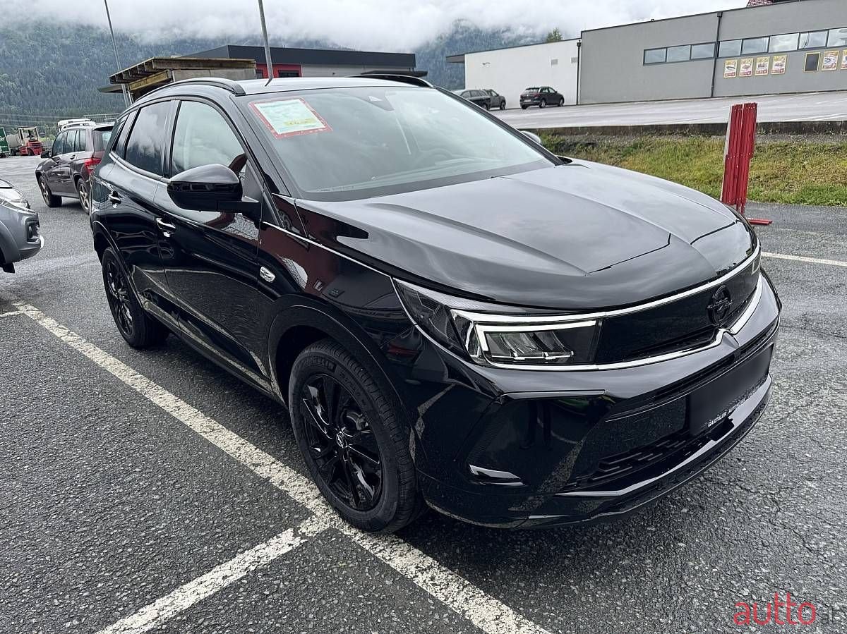 2024' Opel Grandland photo #3