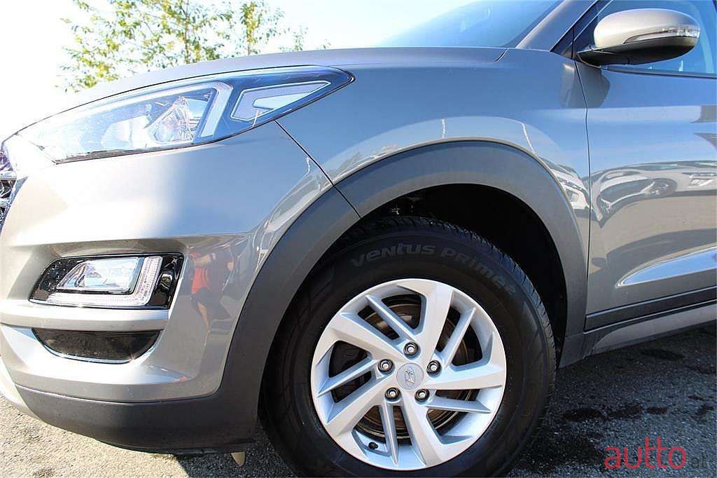 2020' Hyundai Tucson photo #2