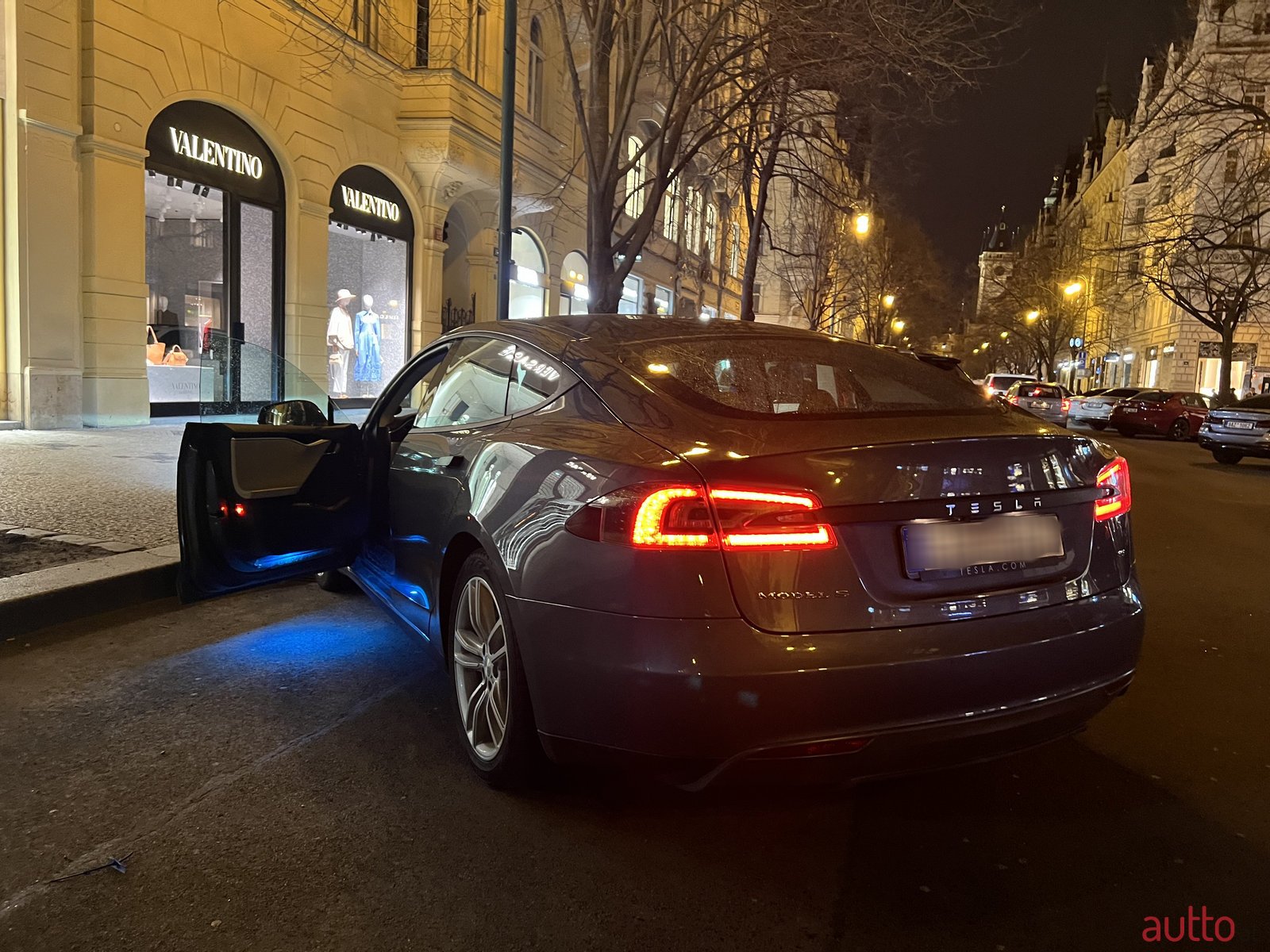 2014' Tesla Model S 85 D photo #3