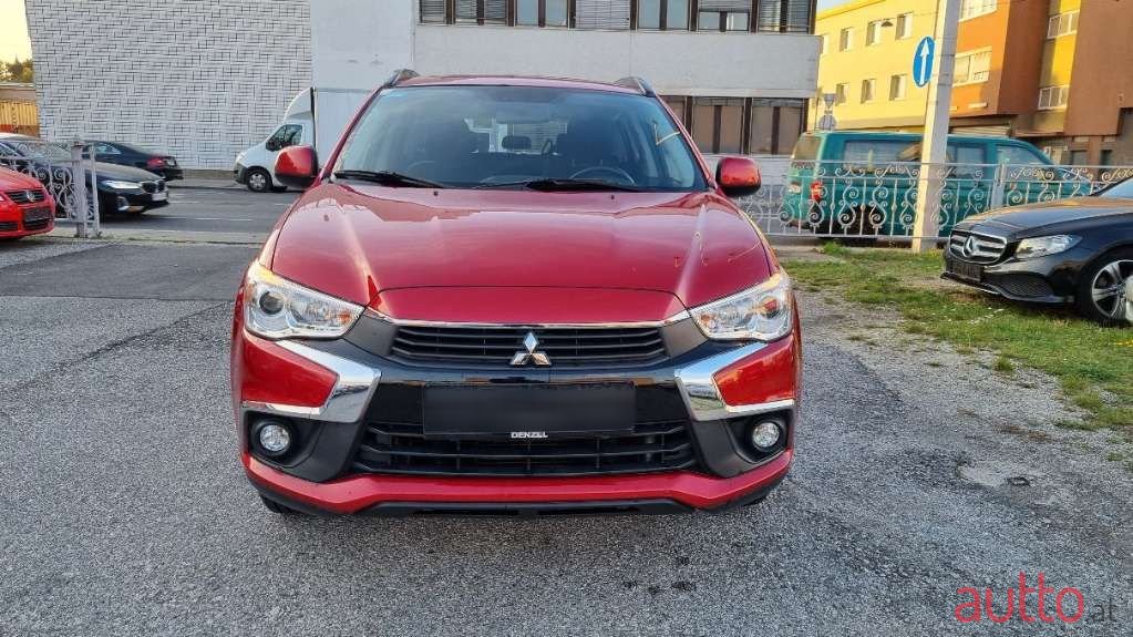 2017' Mitsubishi ASX photo #3