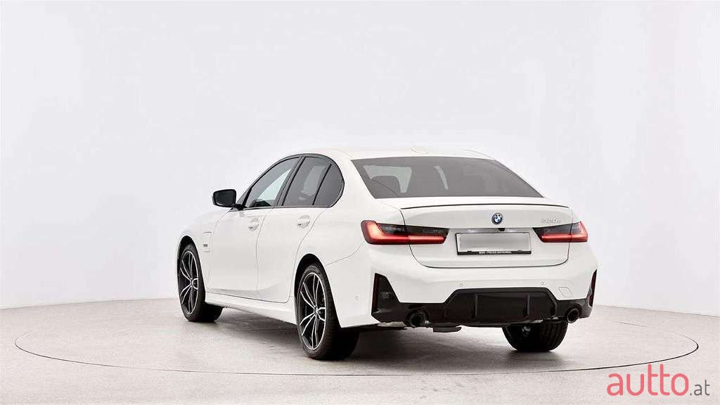 2023' BMW 3Er-Reihe photo #2