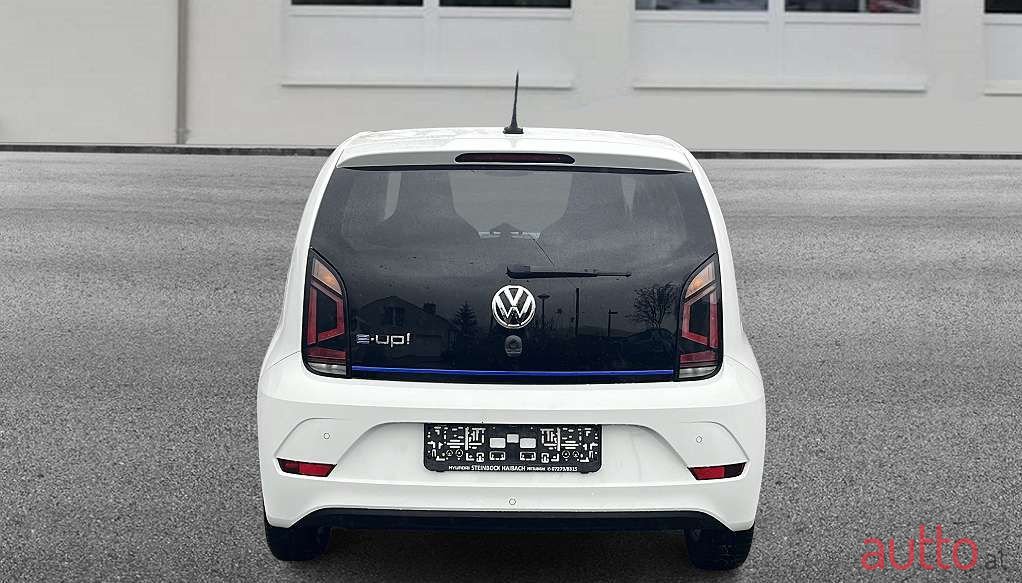 2018' Volkswagen Up! photo #5