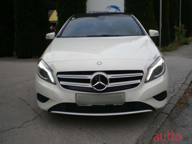 2015' Mercedes-Benz A-Klasse photo #2