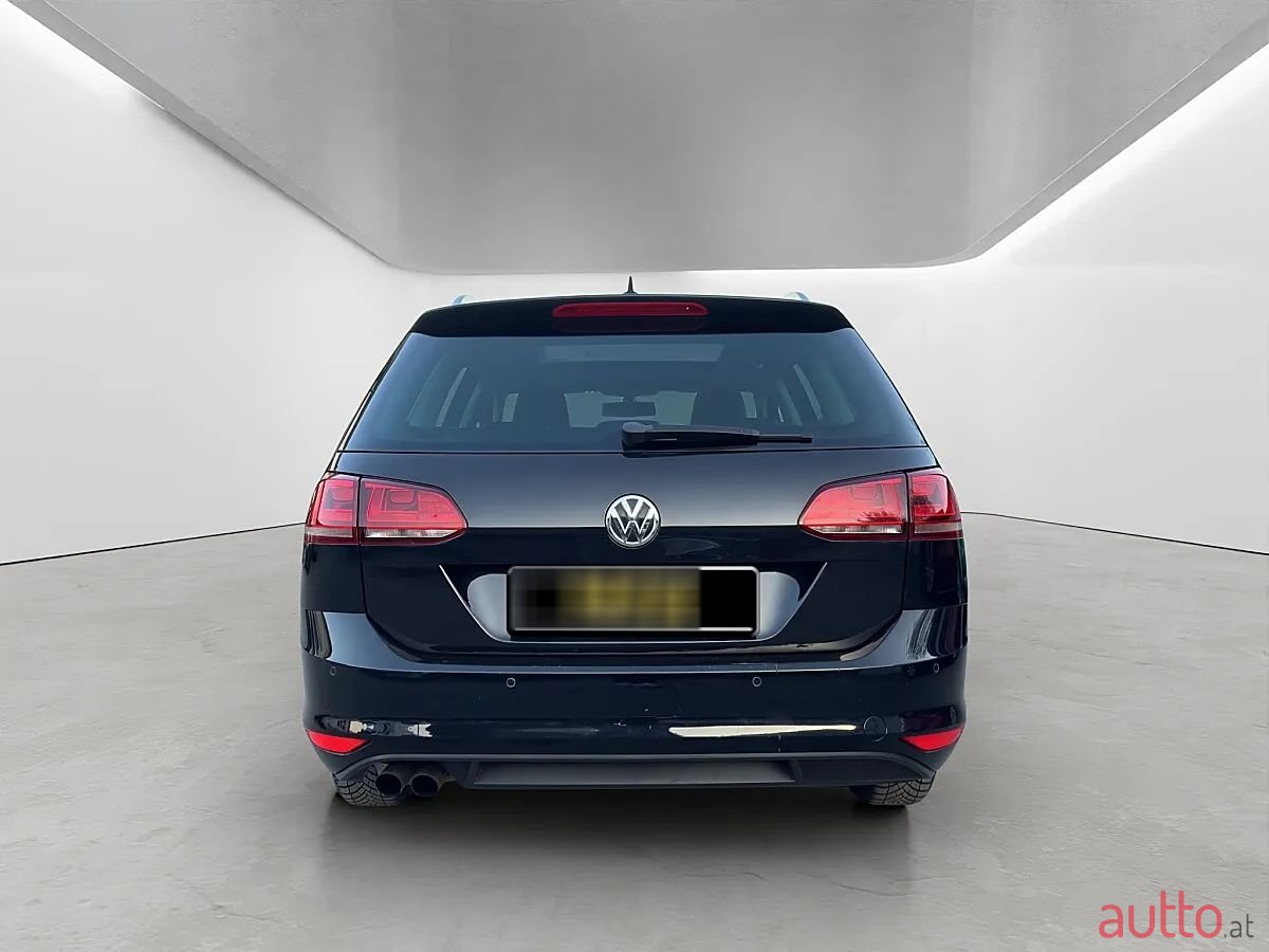 2013' Volkswagen Golf photo #6