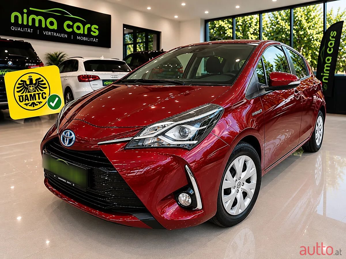 2017' Toyota Yaris photo #1