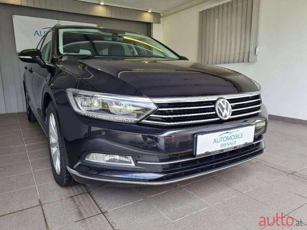 2017' Volkswagen Passat photo #1