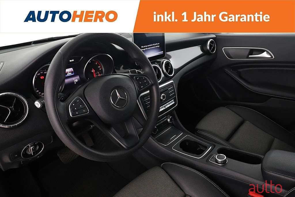 2019' Mercedes-Benz Cla-Klasse photo #3