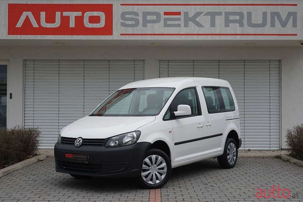 2015' Volkswagen Caddy photo #1