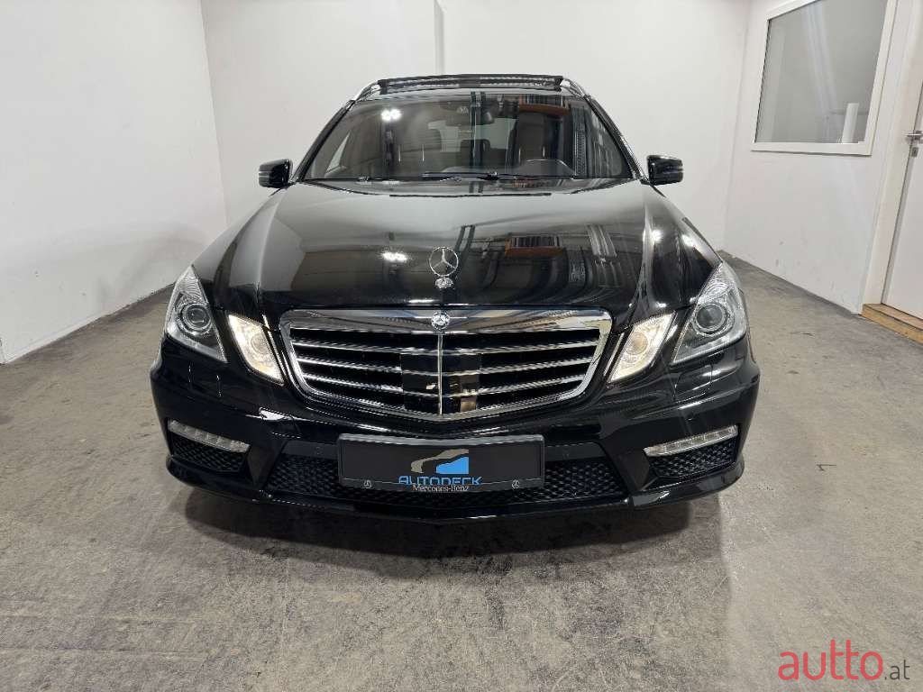 2012' Mercedes-Benz E-Klasse photo #4