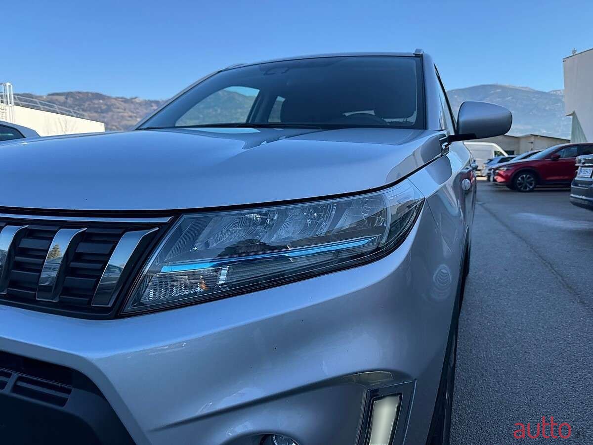 2023' Suzuki S-Cross photo #3