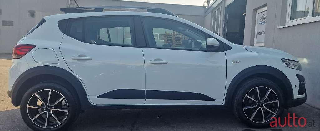 2022' Dacia Sandero photo #5