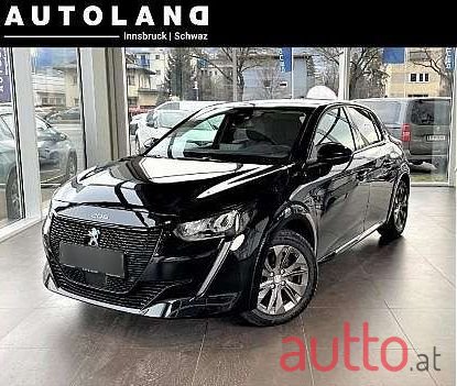 2021' Peugeot 208 photo #3