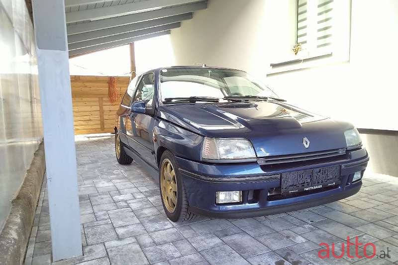 1993' Renault Clio photo #1